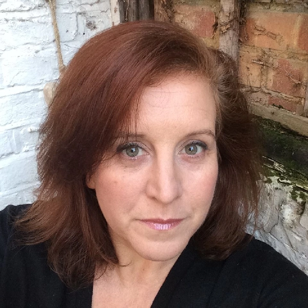 Jill Hunter Headshot